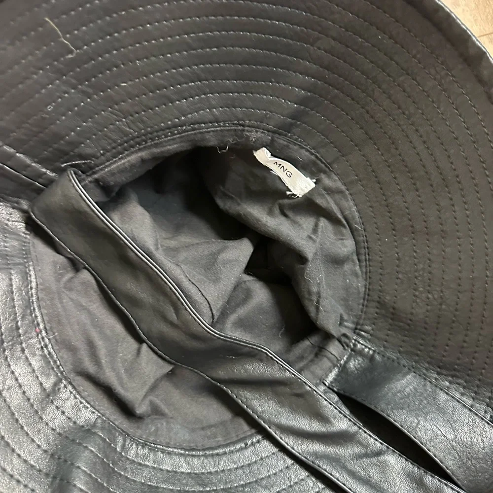 Mango Elegant Black Faux Leather Bucket Hat - Picture 2 of 3